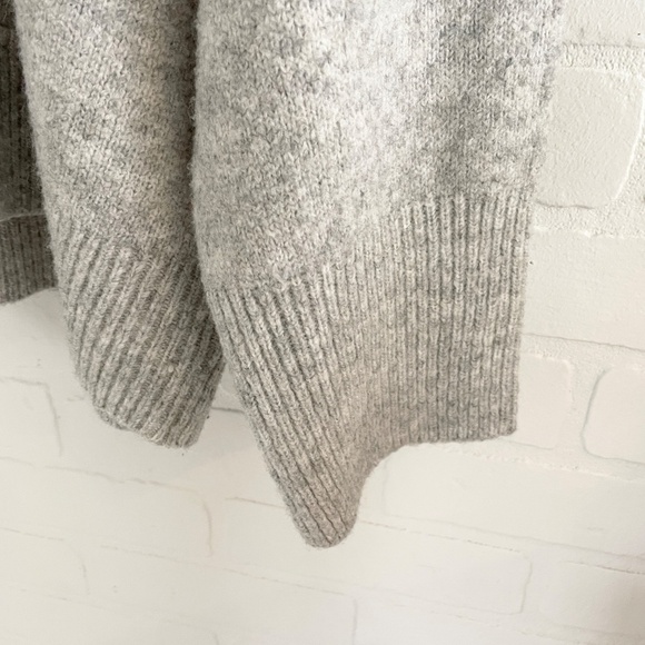ASOS curve Knit Sweater Lagenlook Minimalist raw stitches Light gray Sz 24 - Picture 7 of 11